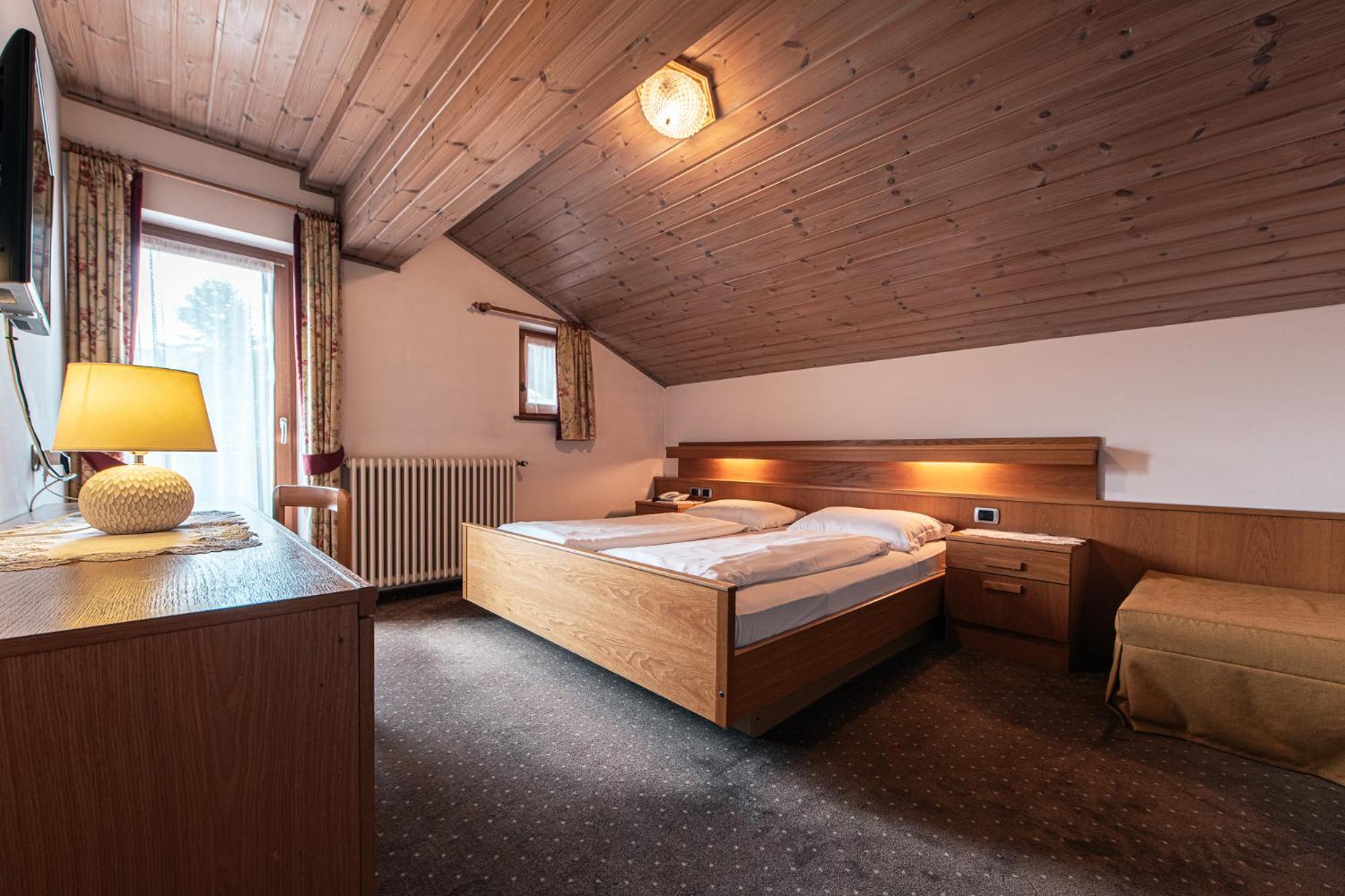 Hotel Goldene Rose Monguelfo-Tesido / Welsberg-Taisten Bagian luar foto