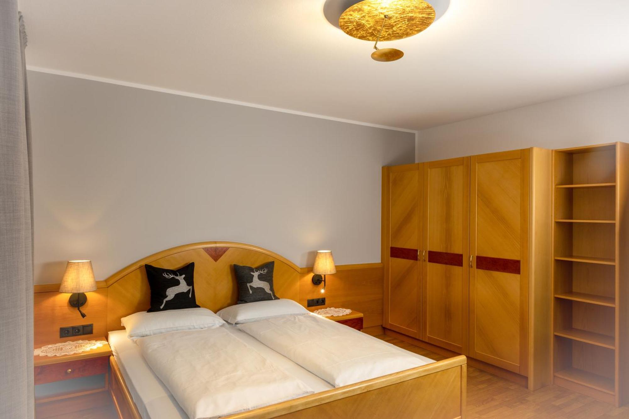 Hotel Goldene Rose Monguelfo-Tesido / Welsberg-Taisten Bagian luar foto