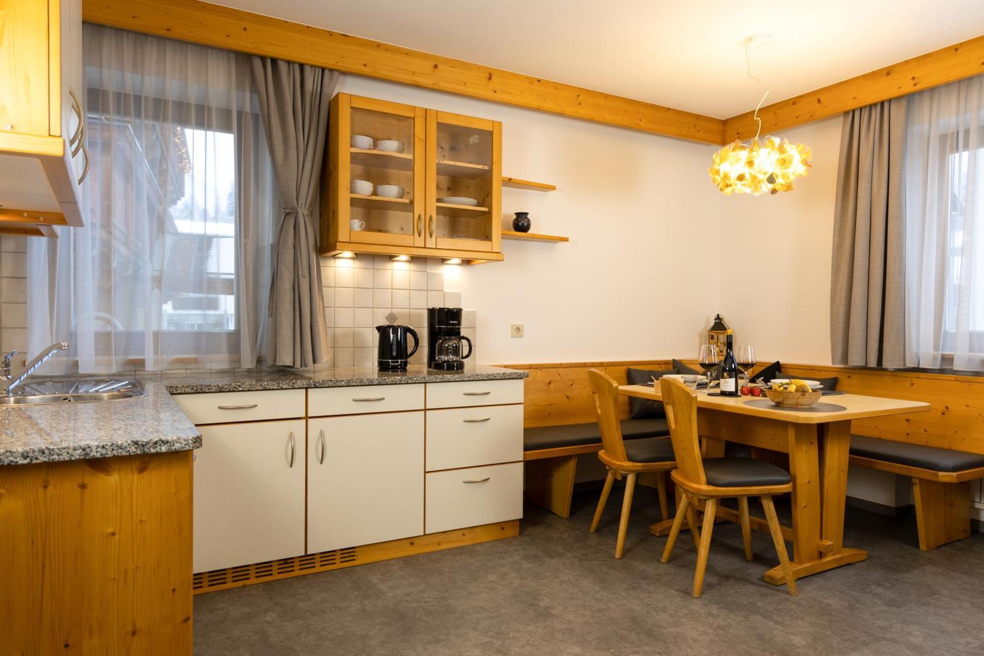 Hotel Goldene Rose Monguelfo-Tesido / Welsberg-Taisten Bagian luar foto