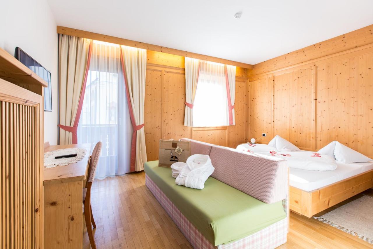 Hotel Goldene Rose Monguelfo-Tesido / Welsberg-Taisten Bagian luar foto